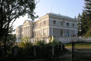 Замок Чурилів, Муровані Курилівці